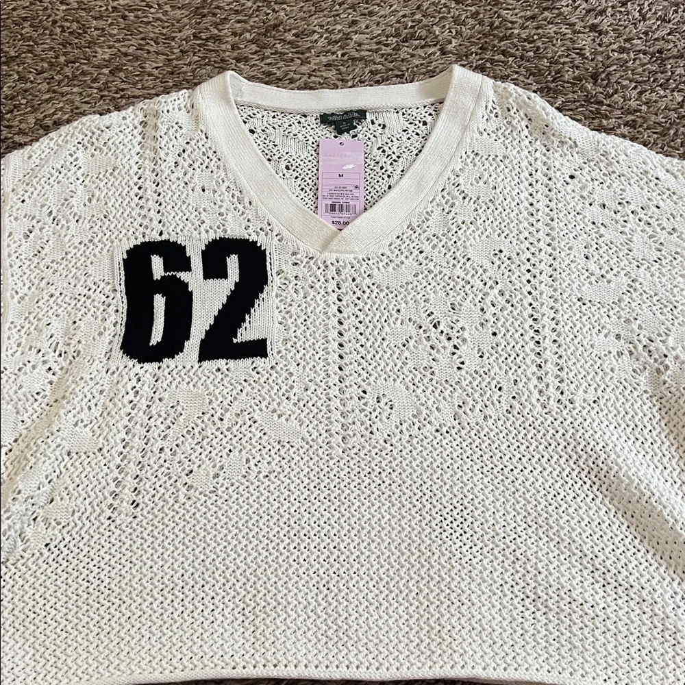 Wild Fable Medium V Neck Sweater - NWT - Picture 4 of 7